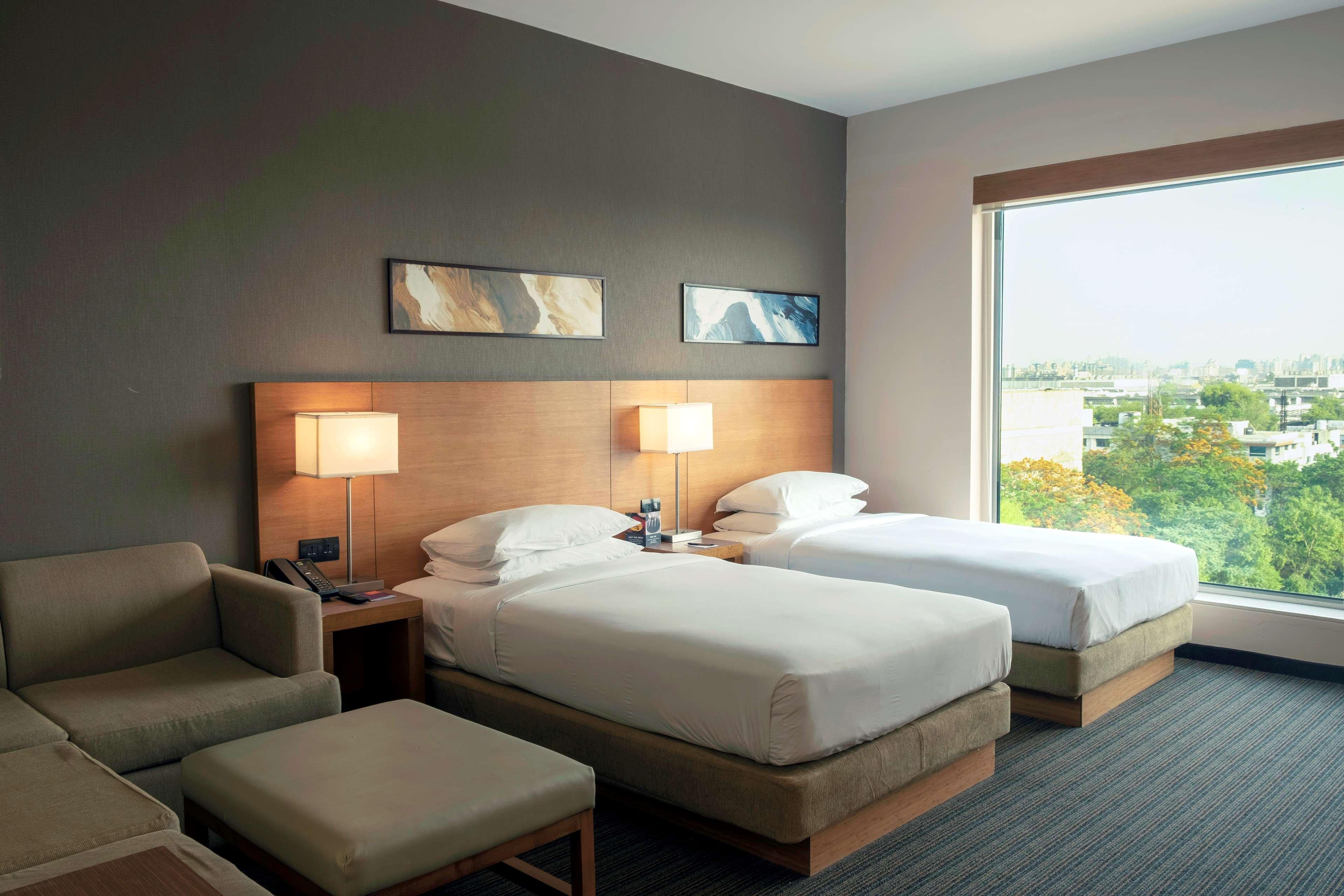Hyatt Place Gurgaon Udyog Vihar Exterior foto Holiday Inn Express room