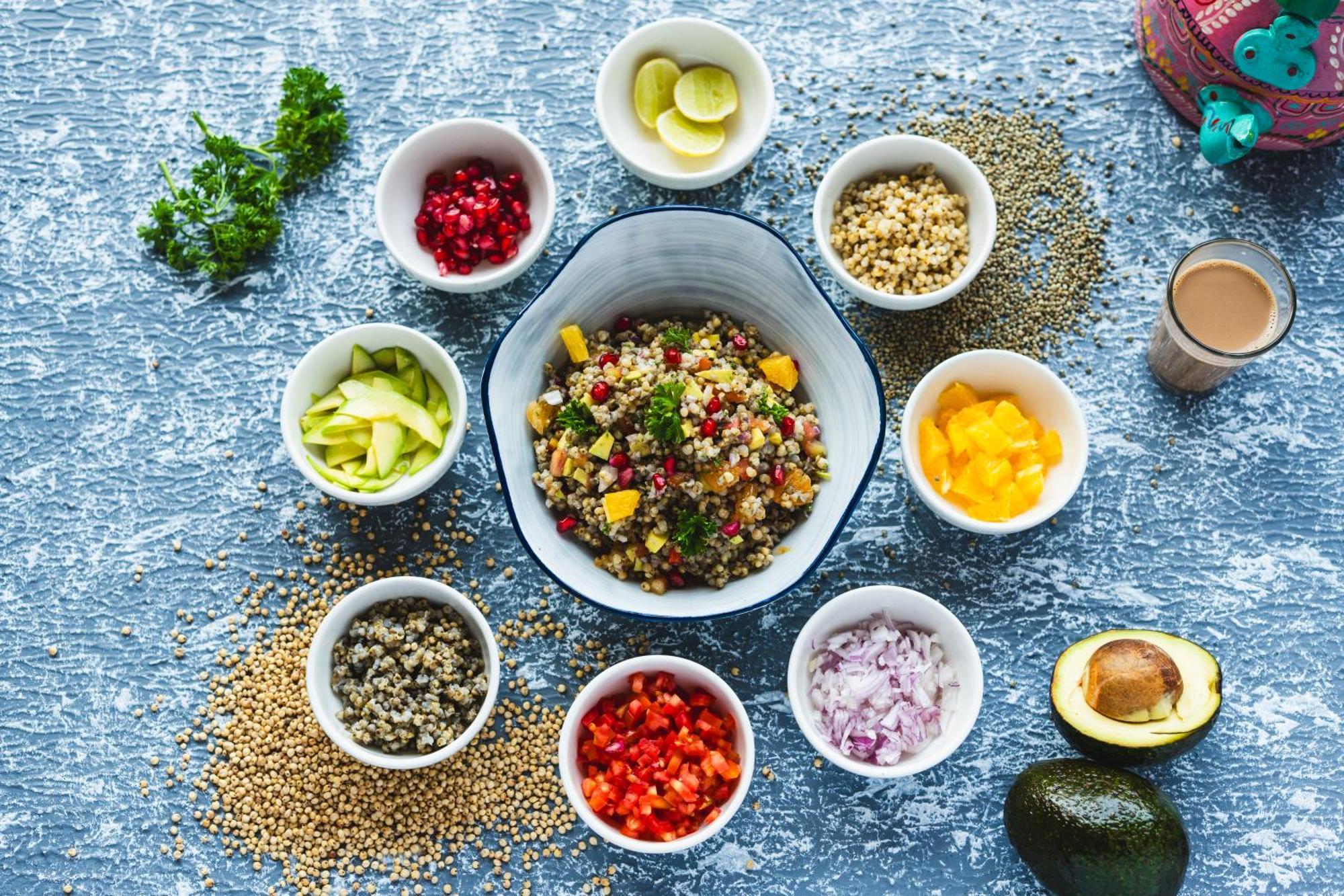 Hyatt Place Gurgaon Udyog Vihar Exterior foto Quinoa salad