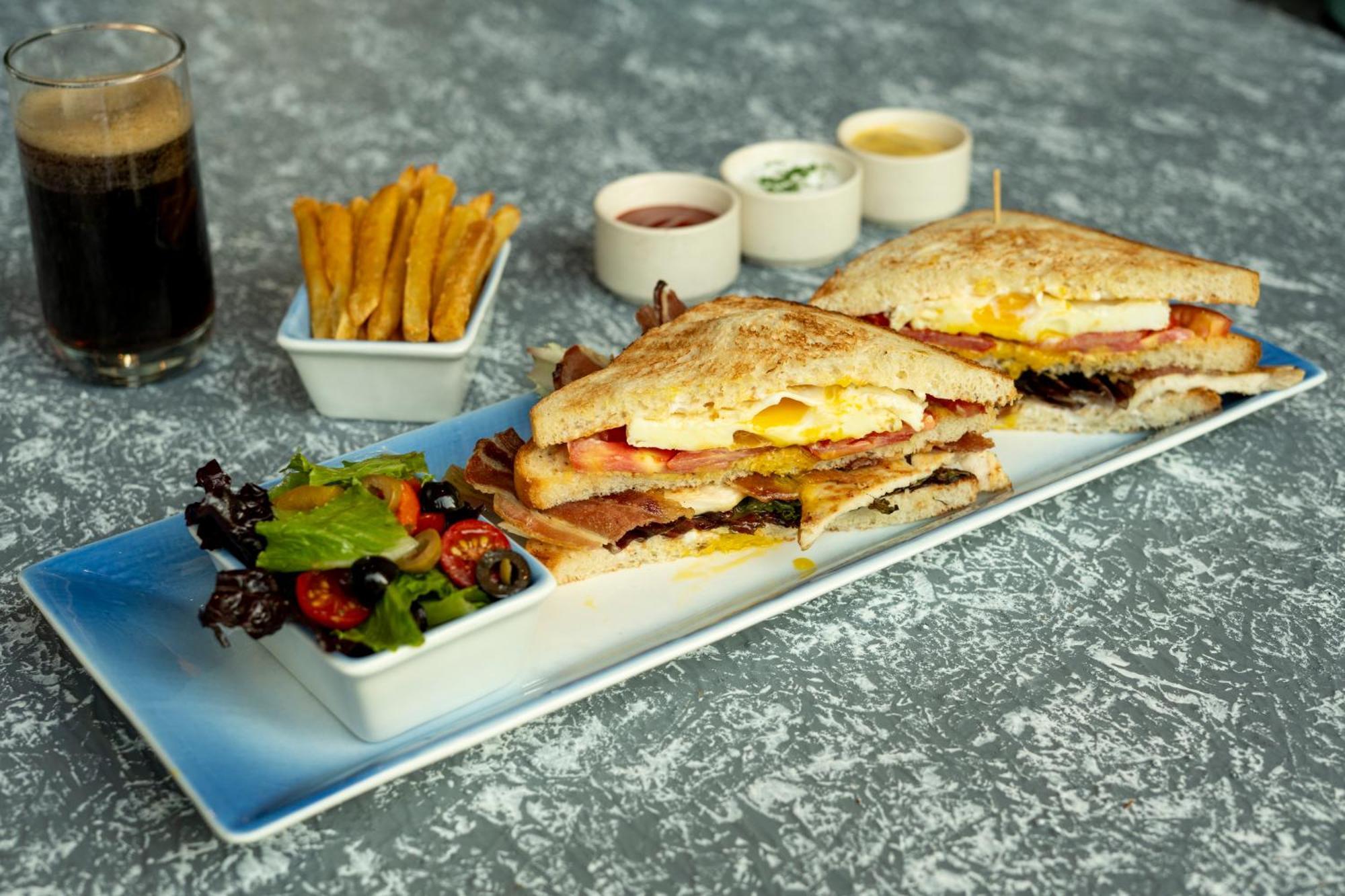 Hyatt Place Gurgaon Udyog Vihar Exterior foto A club sandwich