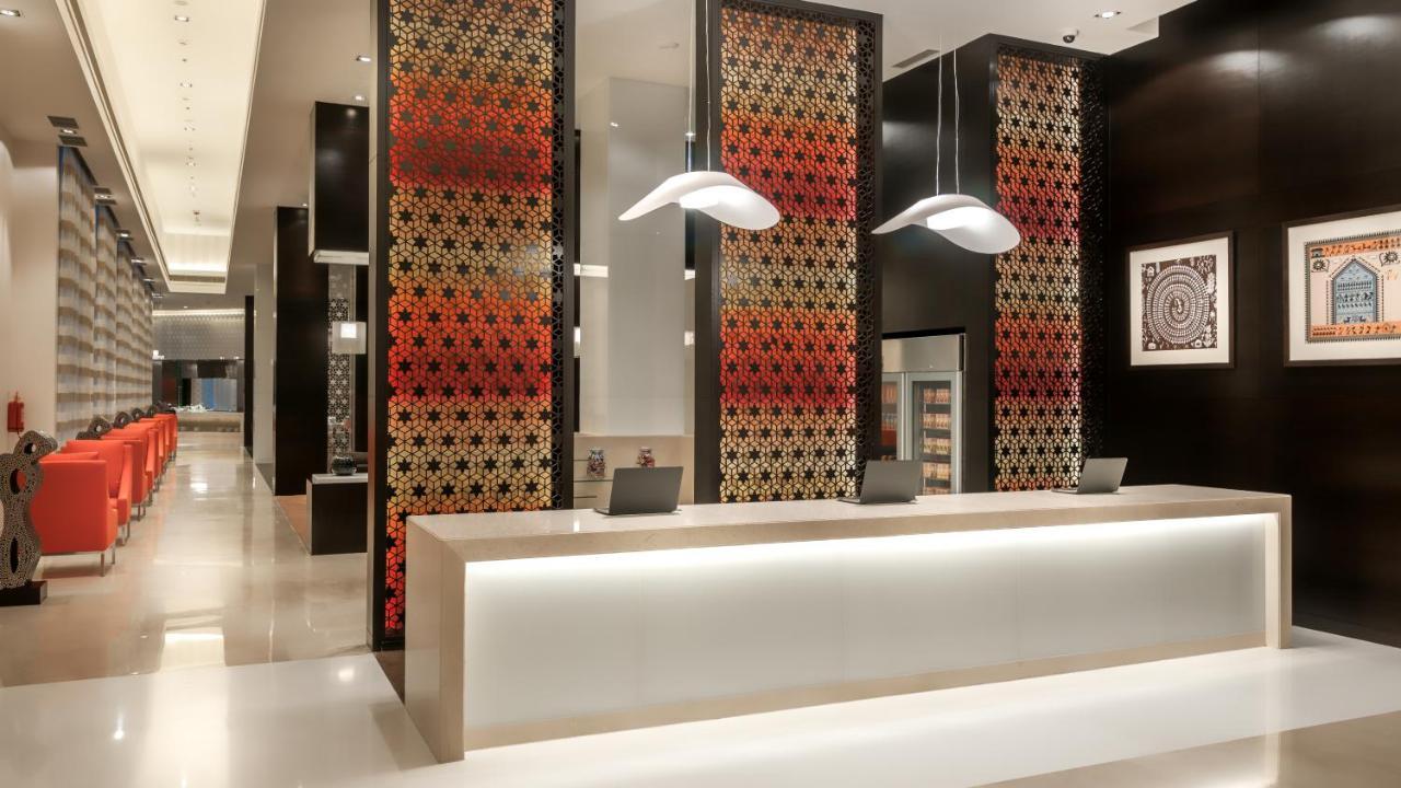 Hyatt Place Gurgaon Udyog Vihar Exterior foto The lobby of the hotel